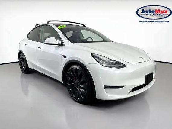 TESLA MODEL Y 2020 5YJYGDEF8LF001535 image